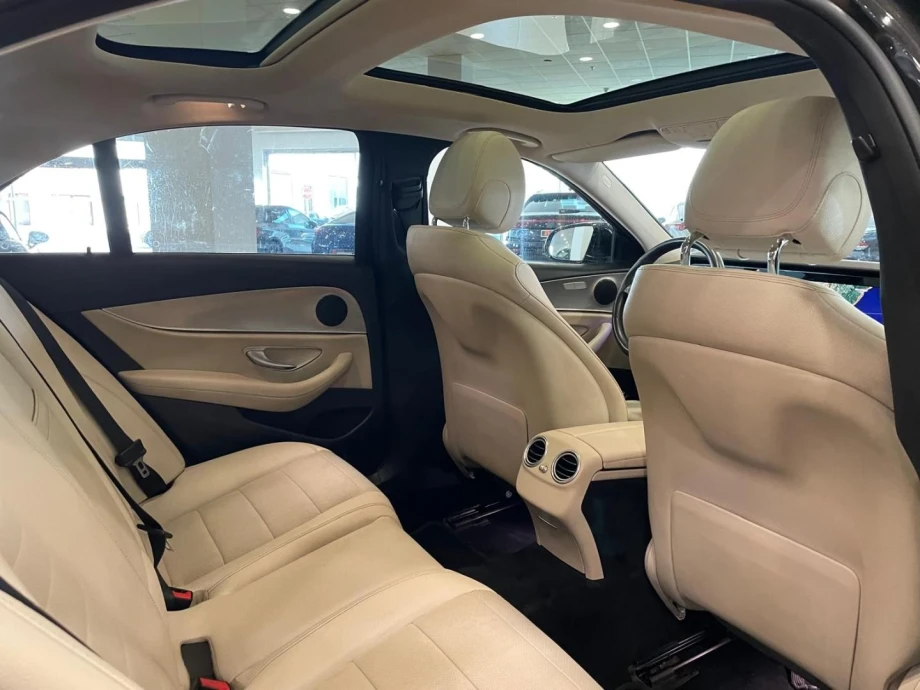 MERCEDES-BENZ Clase E E 220 d PACK AMG
