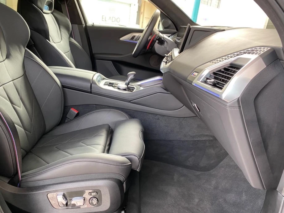 BMW XM