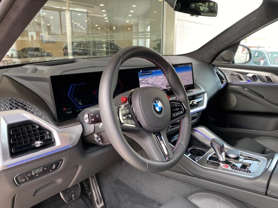 BMW XM