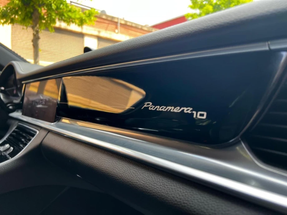 PORSCHE Panamera 10 Anniversary