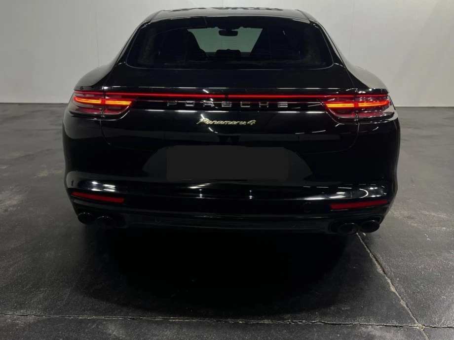 PORSCHE Panamera 10 Anniversary