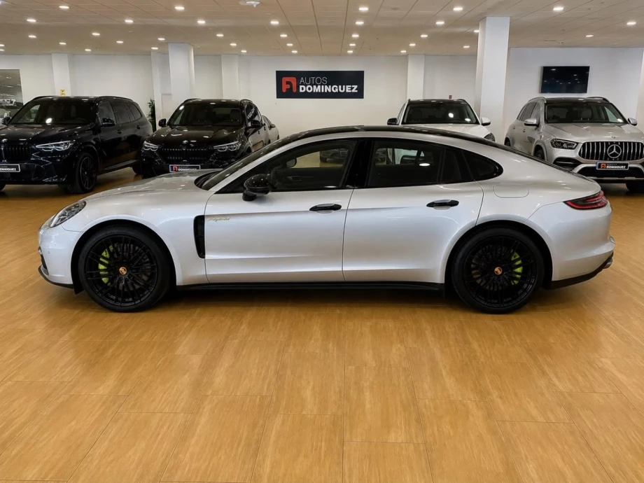 PORSCHE Panamera 4 E-Hybrid