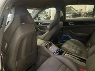 PORSCHE Panamera 4 E-Hybrid