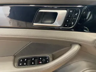 PORSCHE Panamera 4 E-Hybrid
