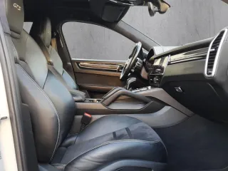 PORSCHE Cayenne Coupé GTS