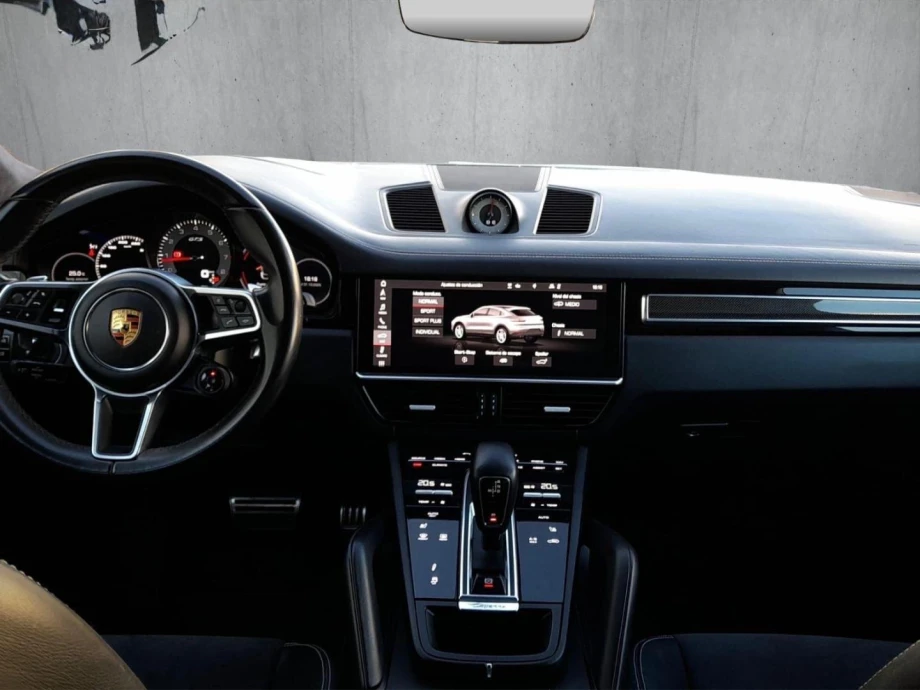 PORSCHE Cayenne Coupé GTS