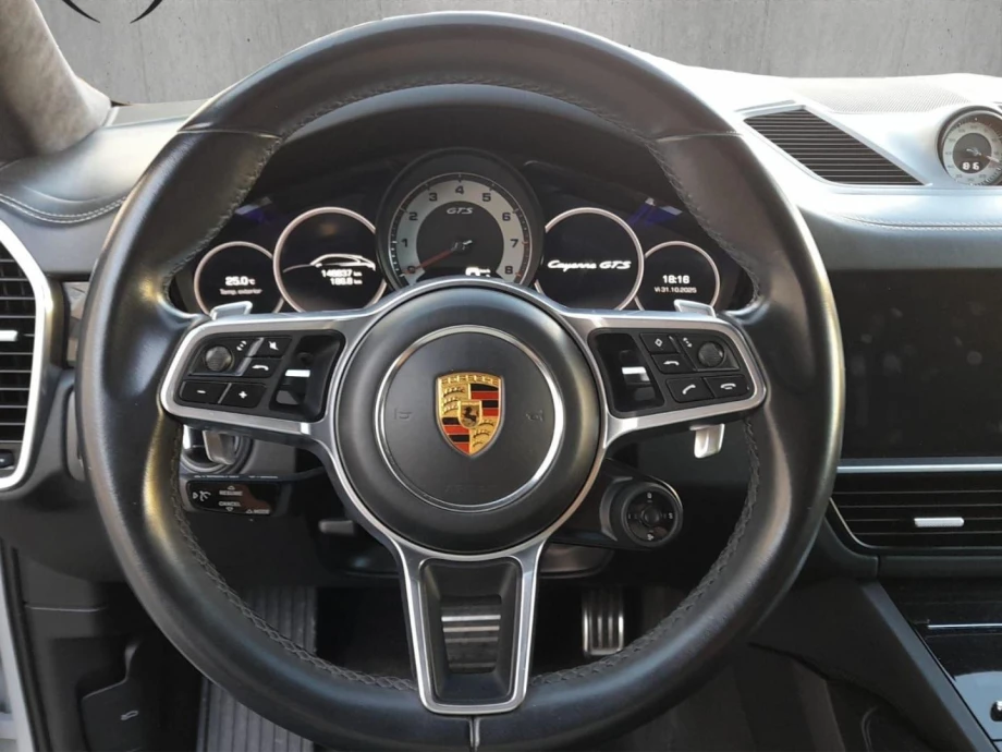 PORSCHE Cayenne Coupé GTS