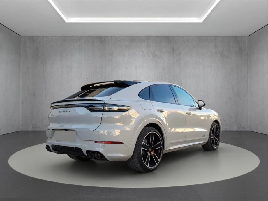 PORSCHE Cayenne Coupé GTS