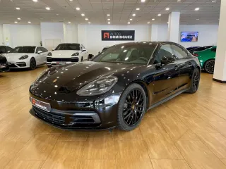 PORSCHE Panamera 10 Anniversary