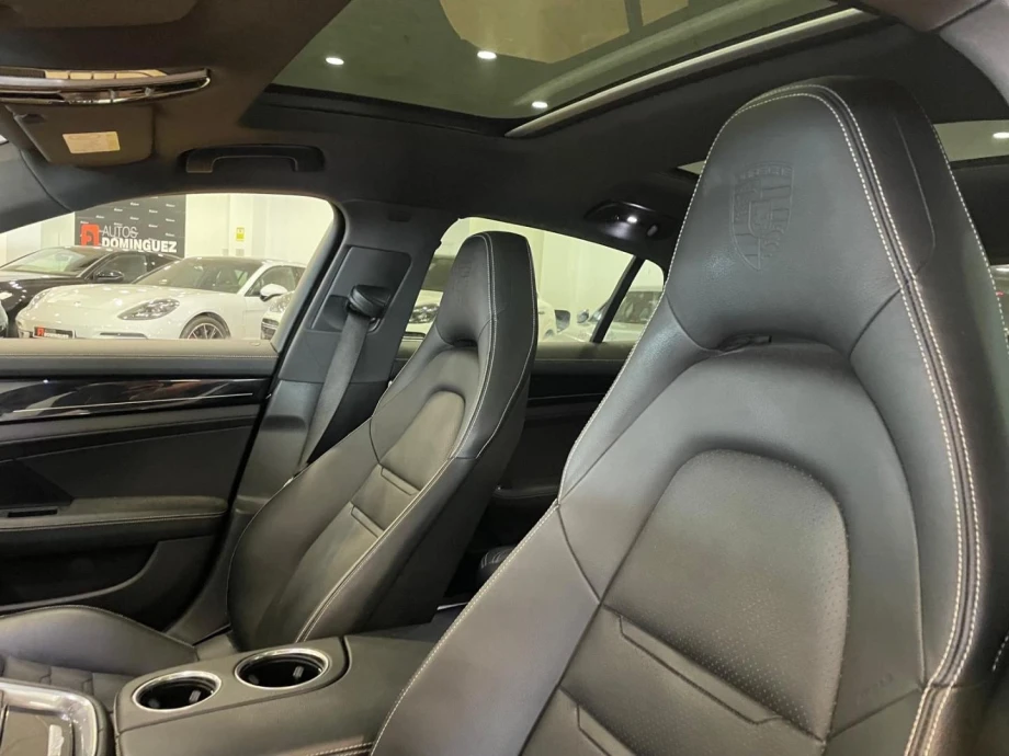 PORSCHE Panamera 10 Anniversary