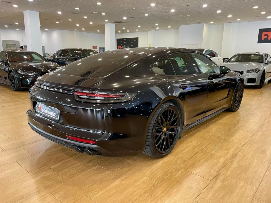 PORSCHE Panamera 10 Anniversary