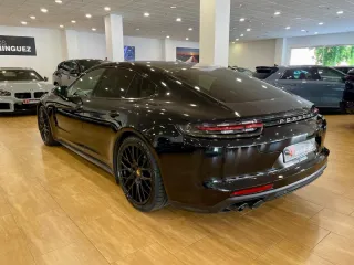 PORSCHE Panamera 10 Anniversary