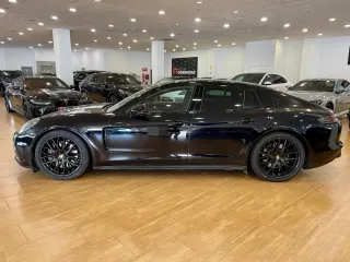 PORSCHE Panamera 10 Anniversary