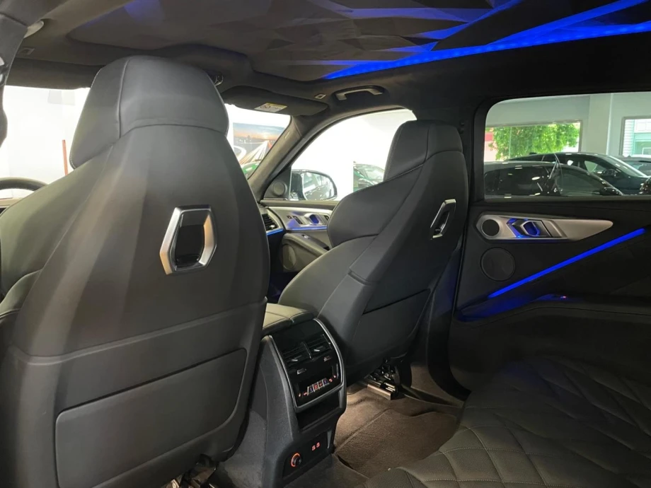 BMW XM