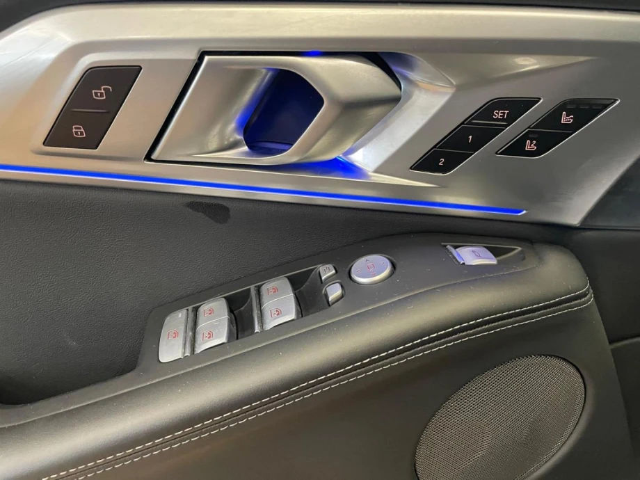 BMW XM