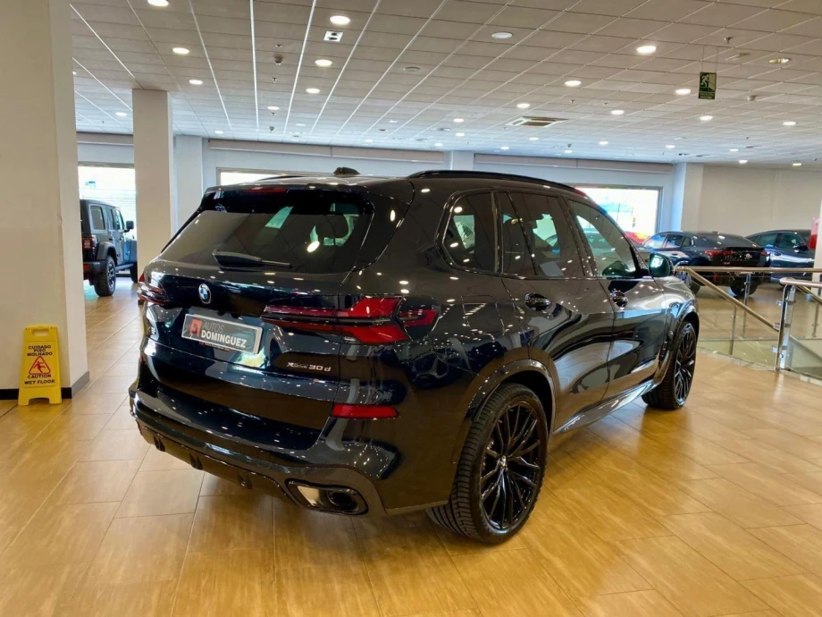 BMW X5 xDRIVE30d PACK M