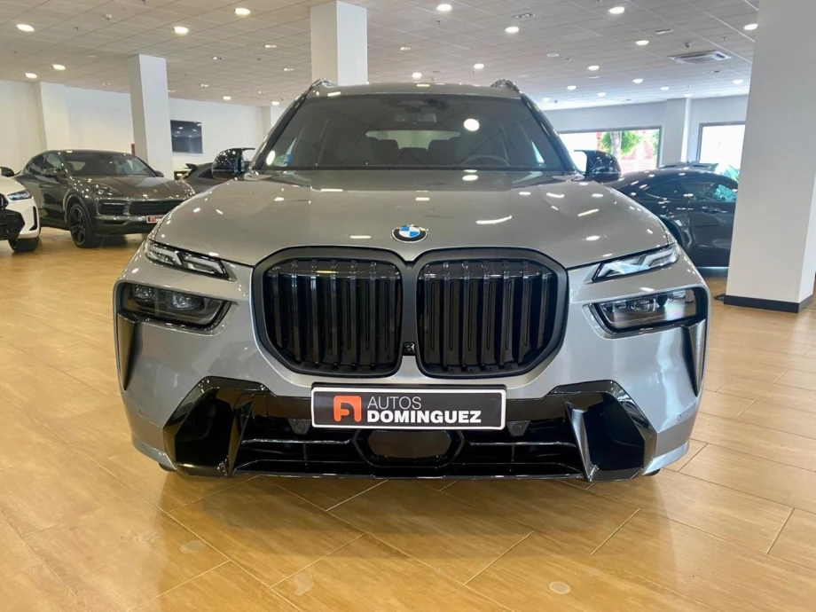 BMW X7 M60i xDrive