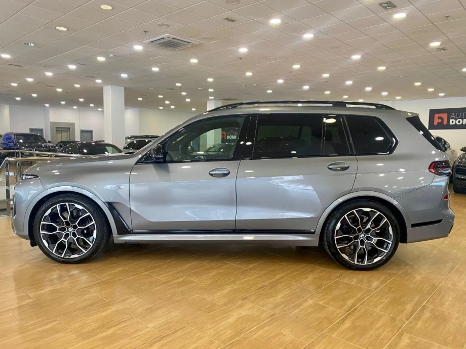 BMW X7 M60i xDrive