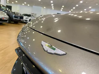 ASTON MARTIN Vantage 4.0 V8