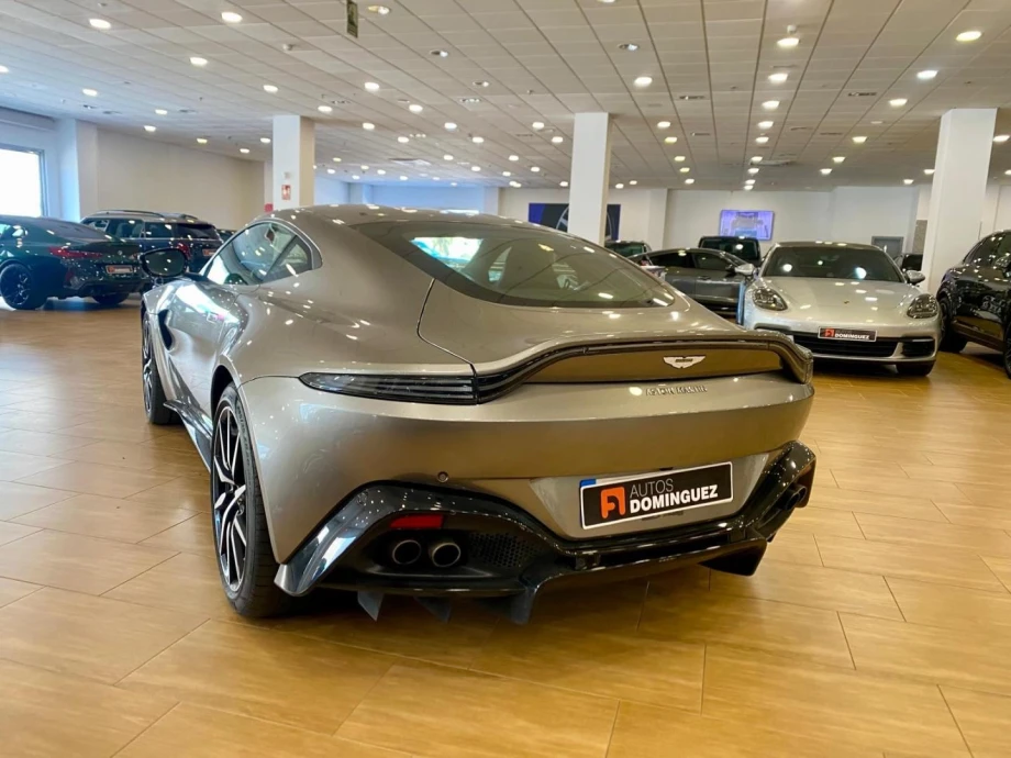 ASTON MARTIN Vantage 4.0 V8