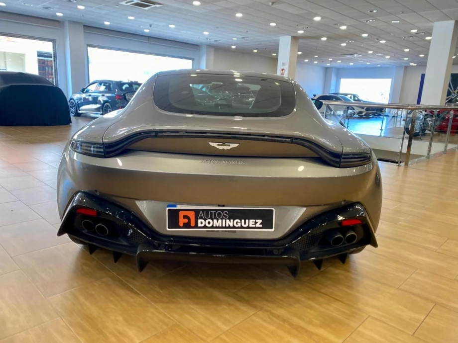 ASTON MARTIN Vantage 4.0 V8
