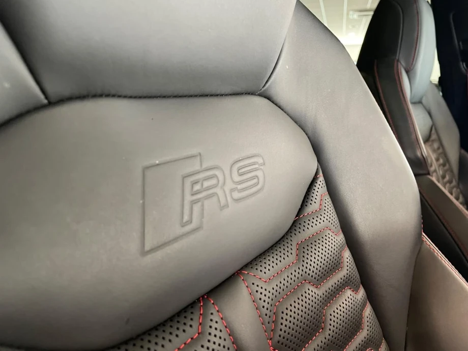 AUDI Q8 RS Q8 performance 471kW quattro tiptron